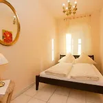 Experience Luxury In Mollenberg Nyaraló *
